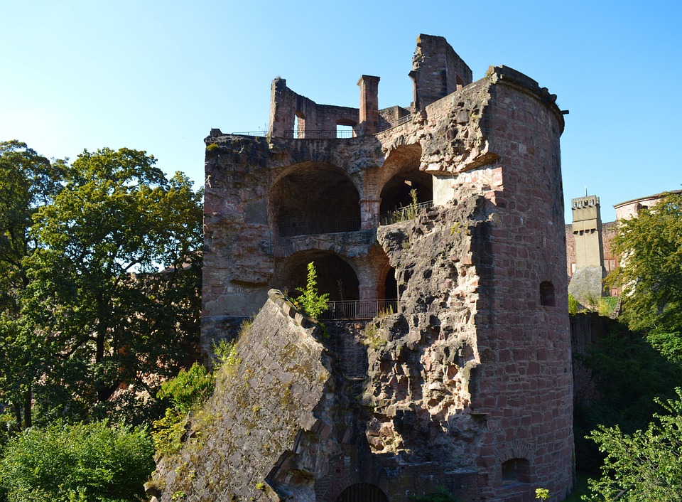 Adventliche Lesung im Schloss St. Peter: Geschichten und Musik am 11. Dezember