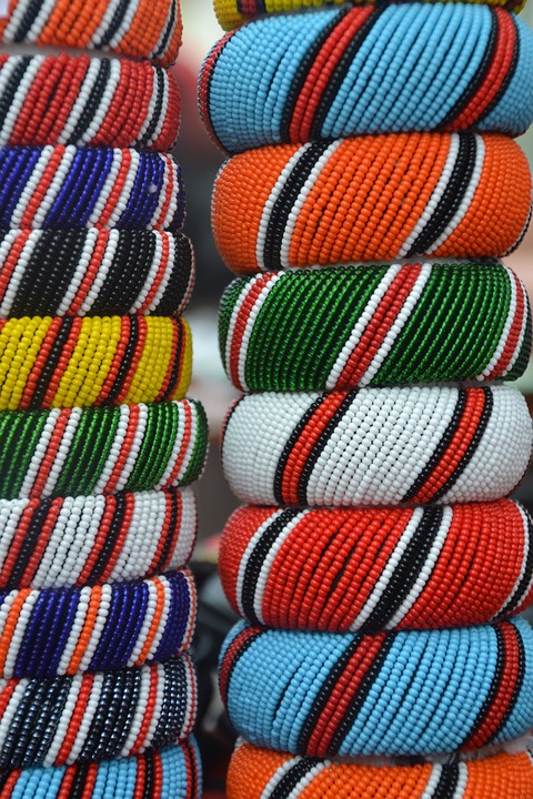 Adventmarkt in Tosters: Tradition, Glanz und viele Überraschungen!