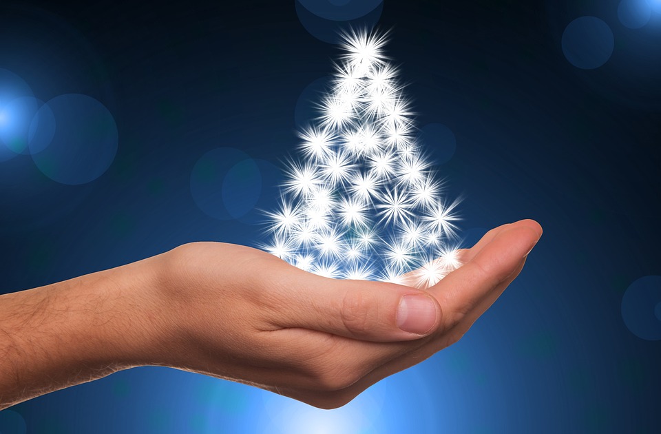 Christbaum aus Obsteig erleuchtet Innsbruck: Tradition und Gemeinschaft