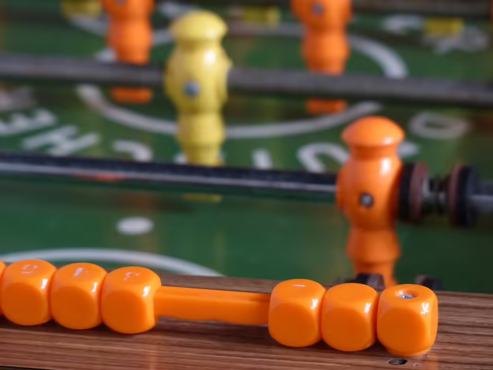 Die besten Kicker der 12. Runde: Ergebnisse und Voting im Blick