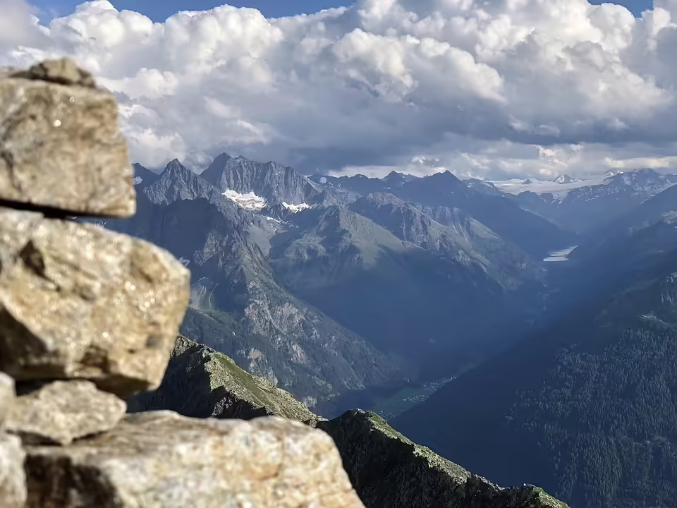 Ein Lichtermeer in Kauns: Allerheiligen im Zeichen der Besinnung