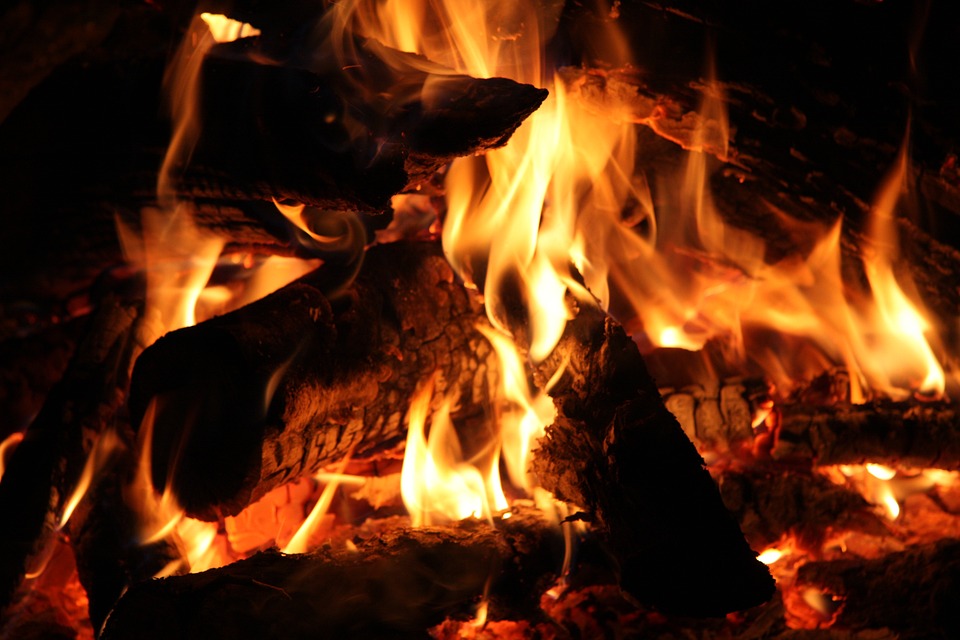 Feuer in Schaaren: Scheune geht in Flammen auf – Tiere gerettet