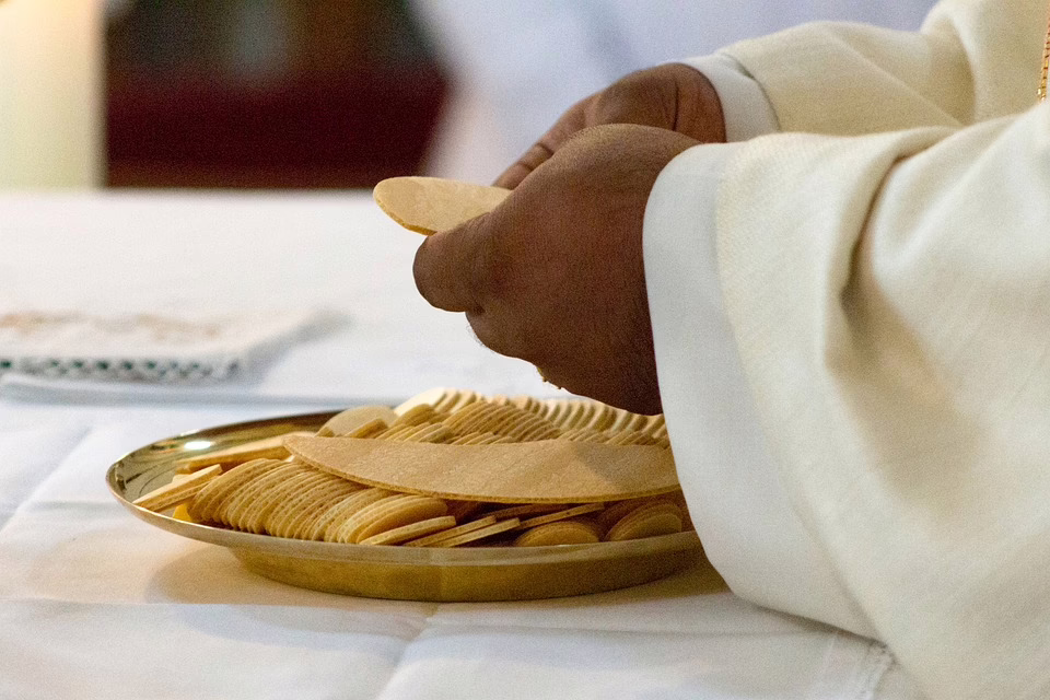 Glaubenswege entdecken: Gottesdienst zur Hoffnung und Trost in Hollabrunn