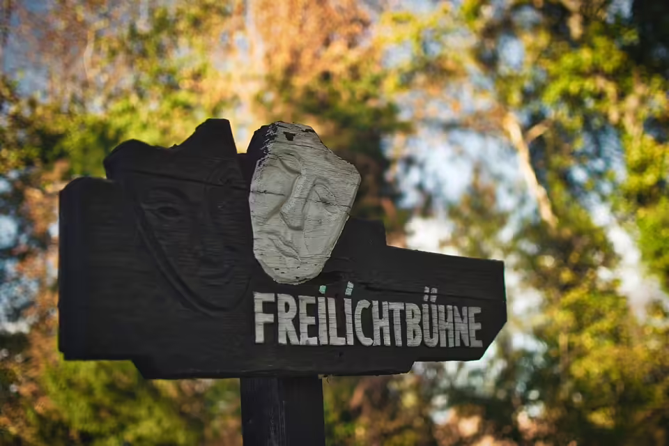 Großer Feuerwehreinsatz im Waldhotel Freilichtbühne Hülzweiler