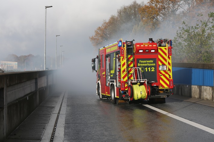 Großübung im Hafentunnel: Bremerhavens Feuerwehr zeigt ihre Stärke!