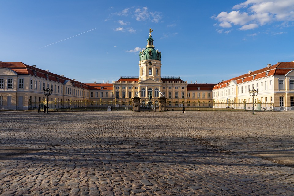 Kunstgenuss im Schloss Landeck: Ausstellungseröffnung am 13. Dezember