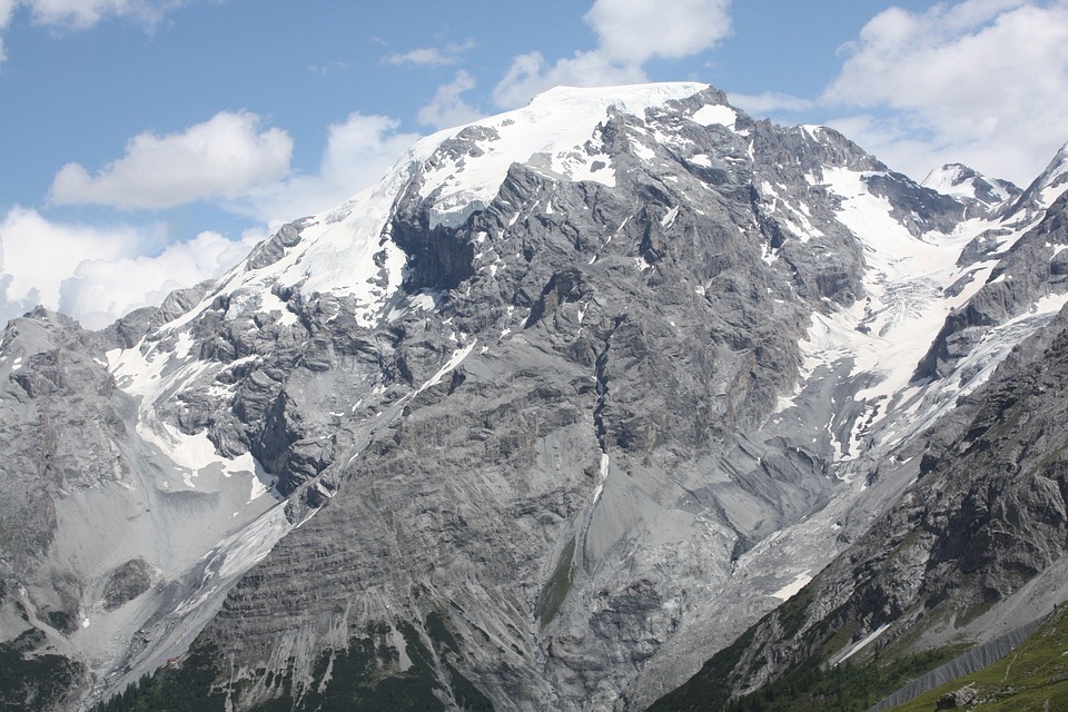 MeinBezirk Tirol: News und Geschichten direkt auf dein Handy!