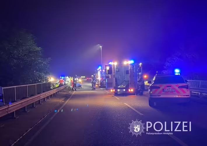 Motorradunfall in Mackenbach: Schwer verletzter Fahrer sucht Zeugen!