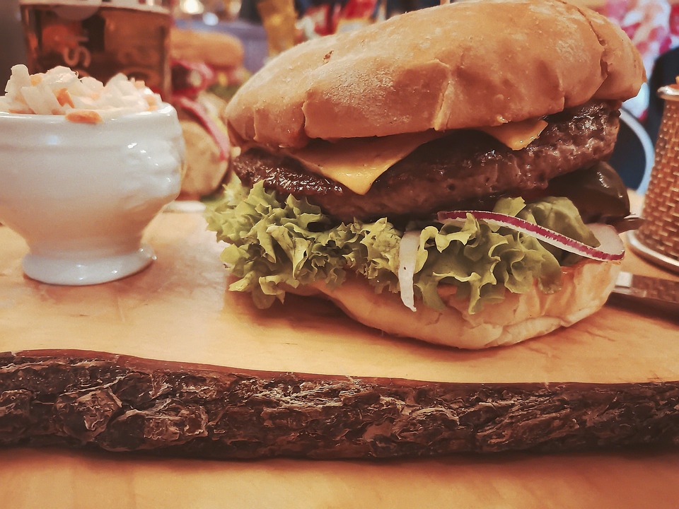 Neuer Gastro-Hotspot in der Wiener Straße: Le Burger und Dunkin  kommen!