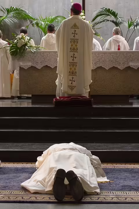 Priesterweihe in Wien-Leopoldstadt: Fr. Thomas Pham folgt der Ordenstradition