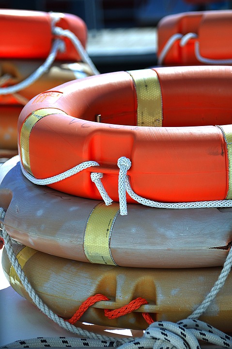 Rettungsschwimmer im Rampenlicht: Erfolgreicher Maturaball des WIKU