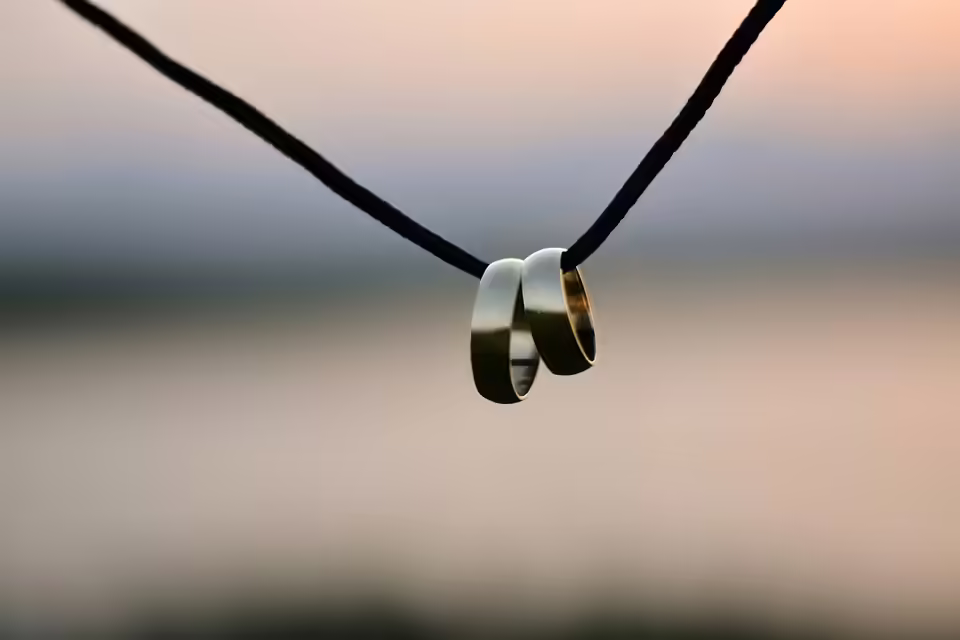 Trauringe kaufen: Expertenrat vom Juwelier Brigola für den perfekten Ring