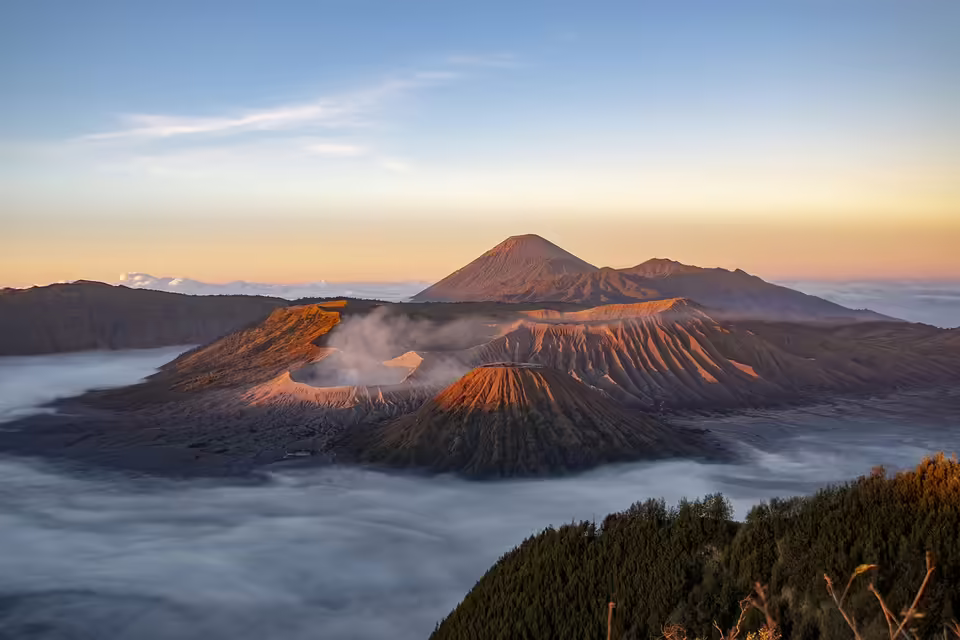 Vulkan in Indonesien ausgebrochen: Mindestens 6 Tote
