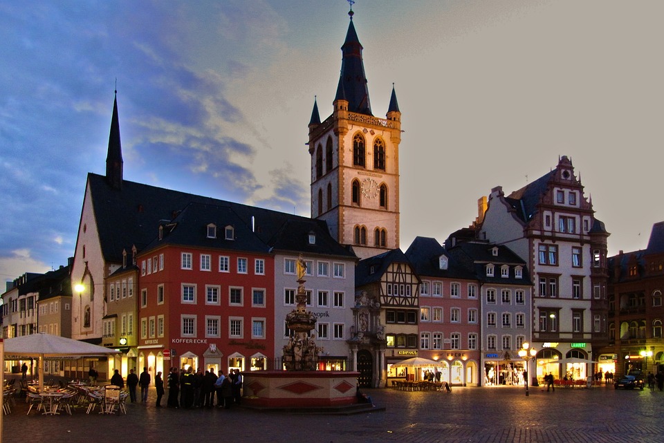 Weihnachtszauber am Kirchplatz: Adventsmarkt in Allerheiligen