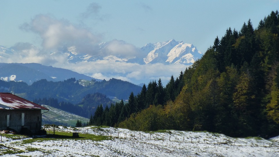 Wintereinbruch in Salzburg: Vorbereitung des Winterdienstes auf Hochtouren