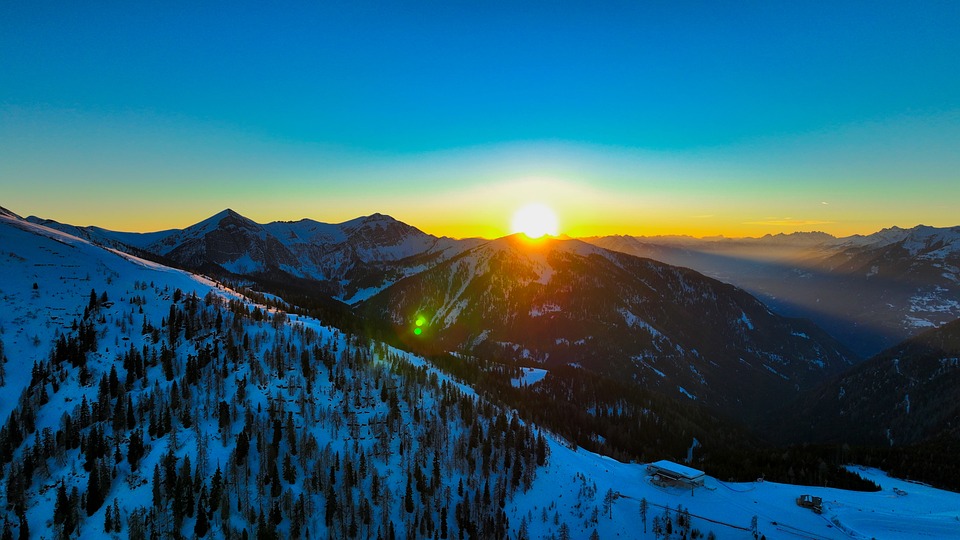 Winterfreuden am Goldeck: Ski, Wandern und Familienausflüge erleben!