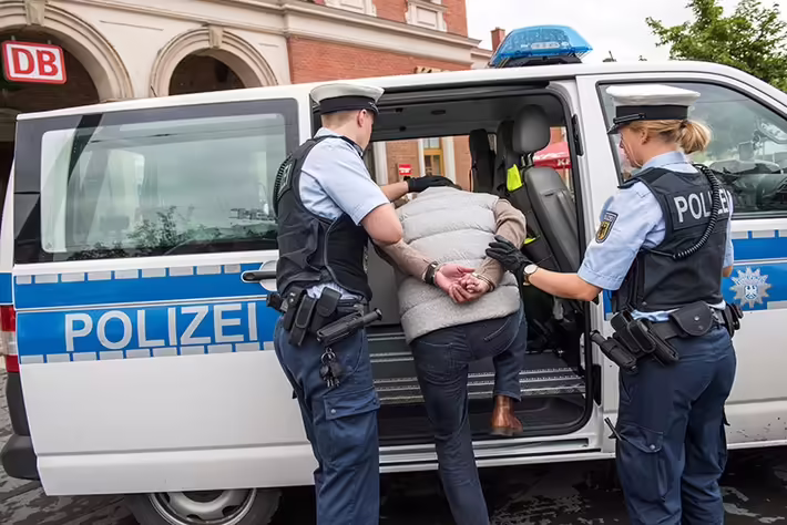 Zwei Migranten gefasst: Bundespolizei stoppt illegale Einreise in Lindau!