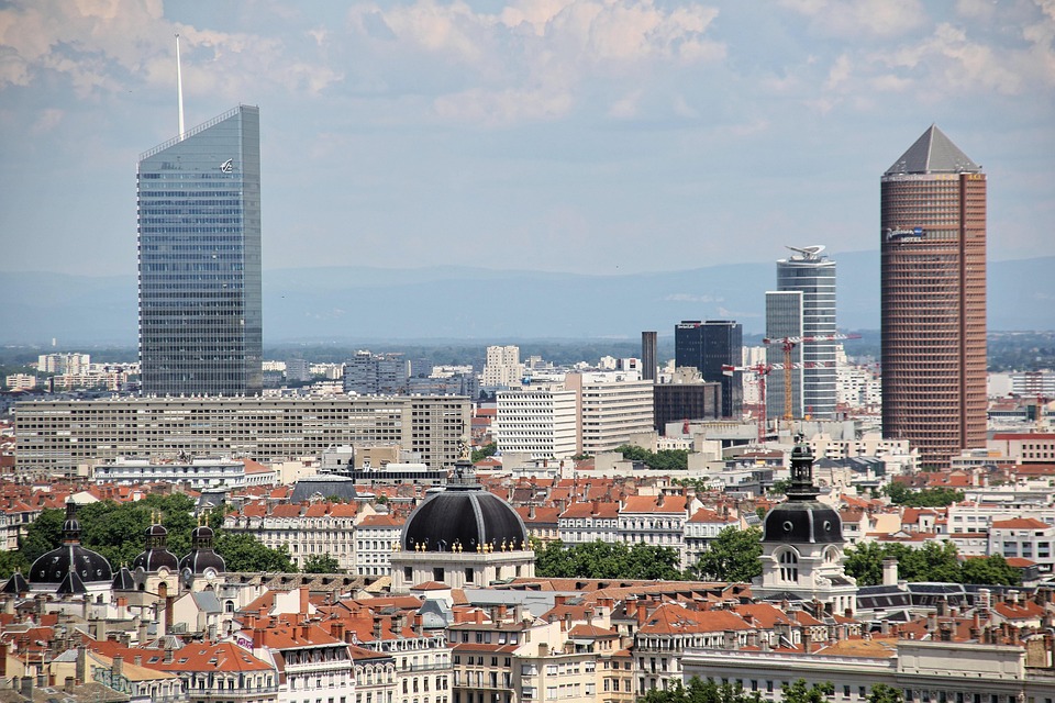 Lyon abgestiegen: Finanzprobleme im französischen Fußball