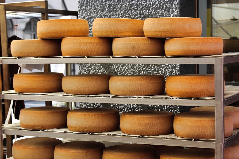 Almkäse und Bauernball: Ein unvergesslicher Abend in Kötschach-Mauthen!