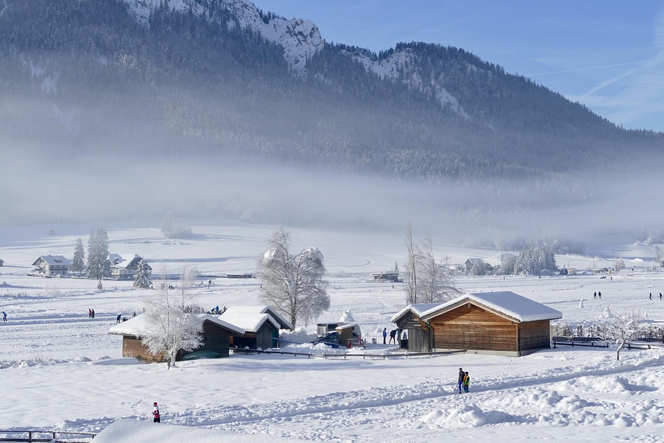 Eishockeyfieber am Weißensee: Großes Pondhockey-Turnier begeistert!
