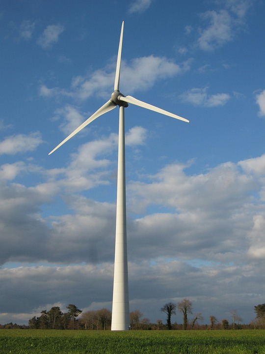Erneuerbare Energien überholen fossile Brennstoffe: EU erleidet Wandel