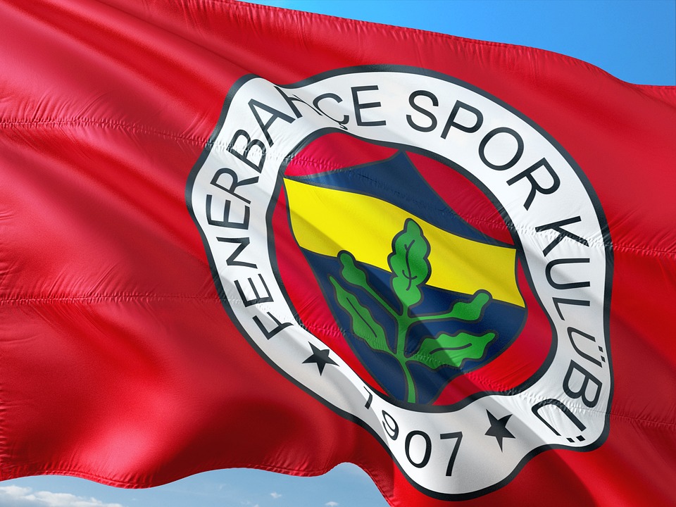 Fenerbahce setzt mit Guendouzi Rekordtransfers von 28 Millionen Euro!