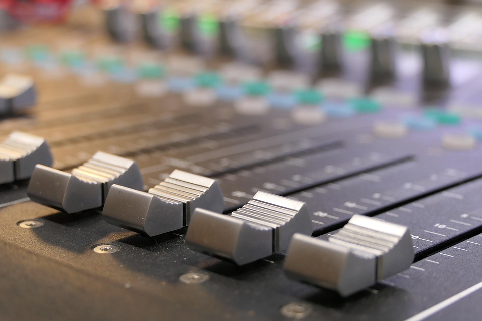 Medienwandel: Radio überholt TV – Was bedeutet das für Vorarlberg?