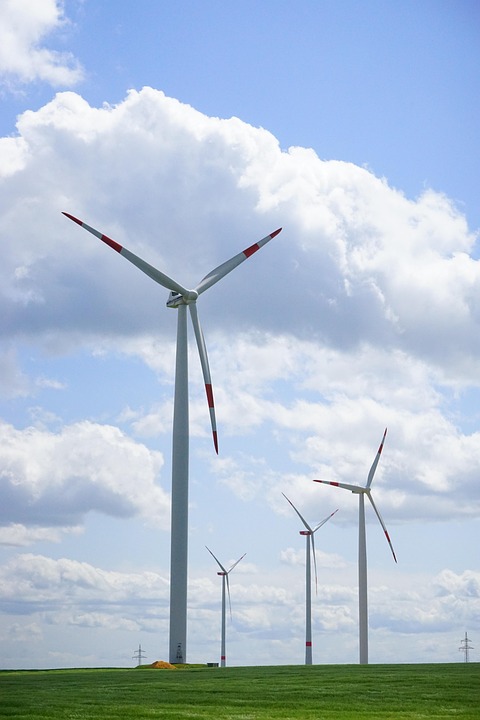 Politik bremst Windkraft: Wo bleibt der günstige Strom für alle?