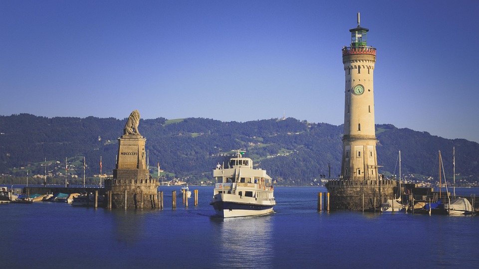 Schwerer Bahnunfall zwischen Lindau und Bregenz: Rettungskräfte im Einsatz!