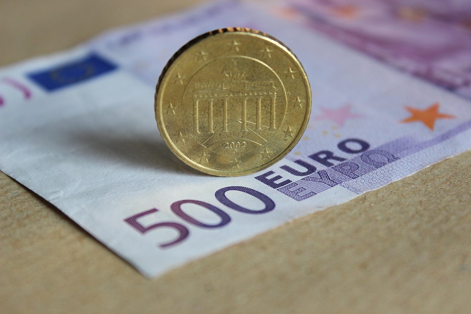 Bargeld in Gefahr: Was Österreichs Bürger jetzt wissen müssen!