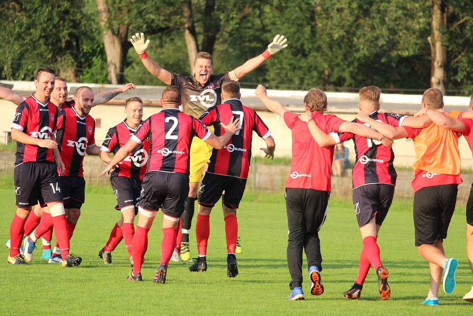 Lienzer Eislöwen erneut Vizemeister: Schüttdorf feiert den Titel!